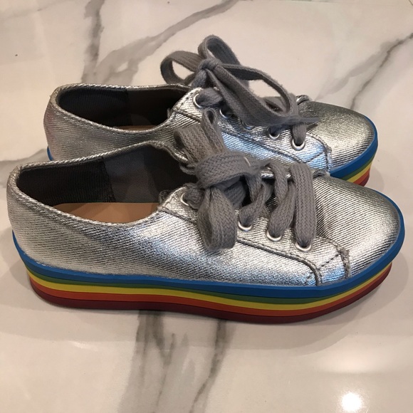 size 13 platform sneakers